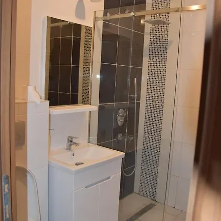 Solid Studios * Mamaia